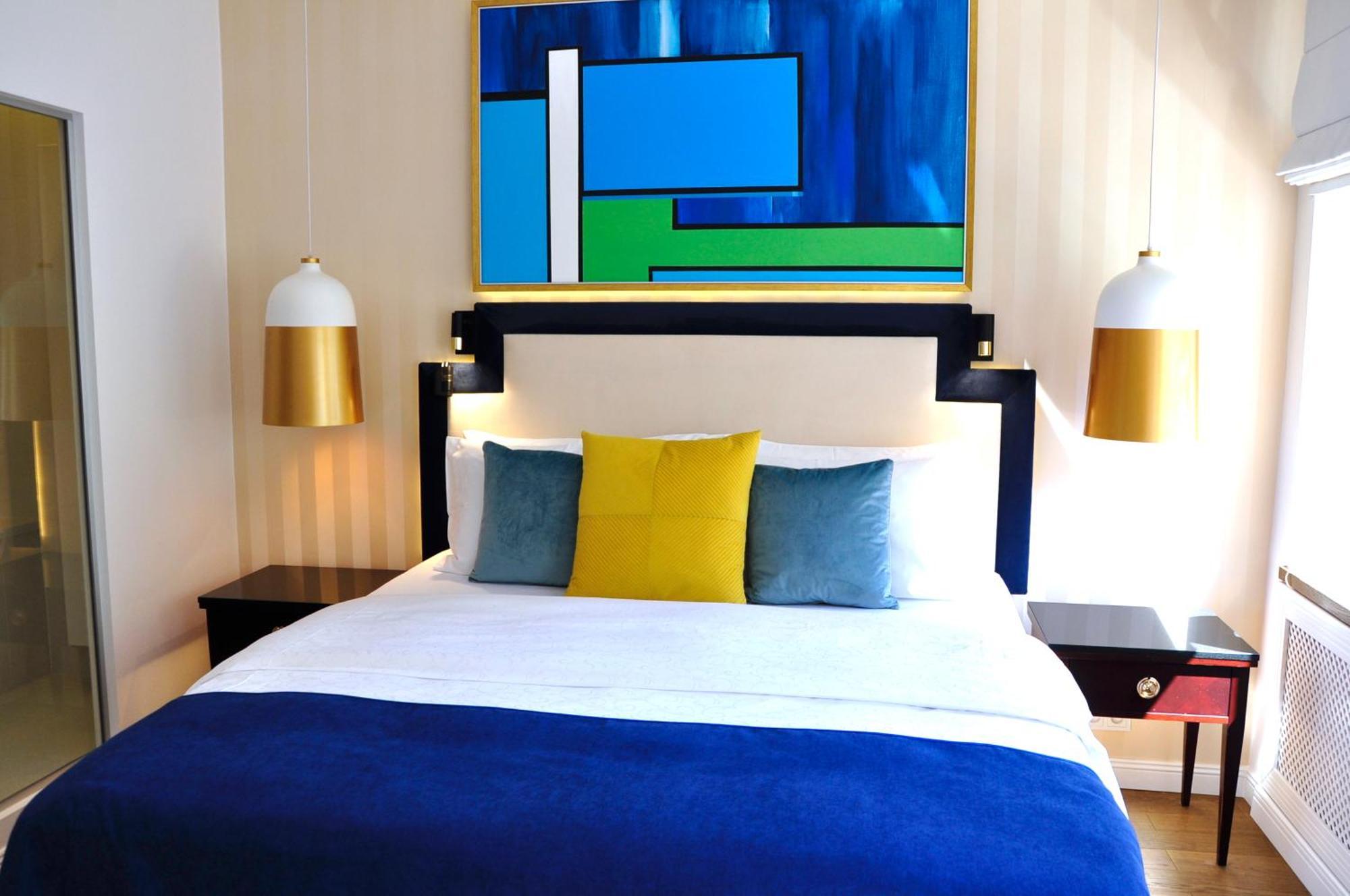 Mondrian Luxury Suites & Apartments Market Square I Warsaw Room photo