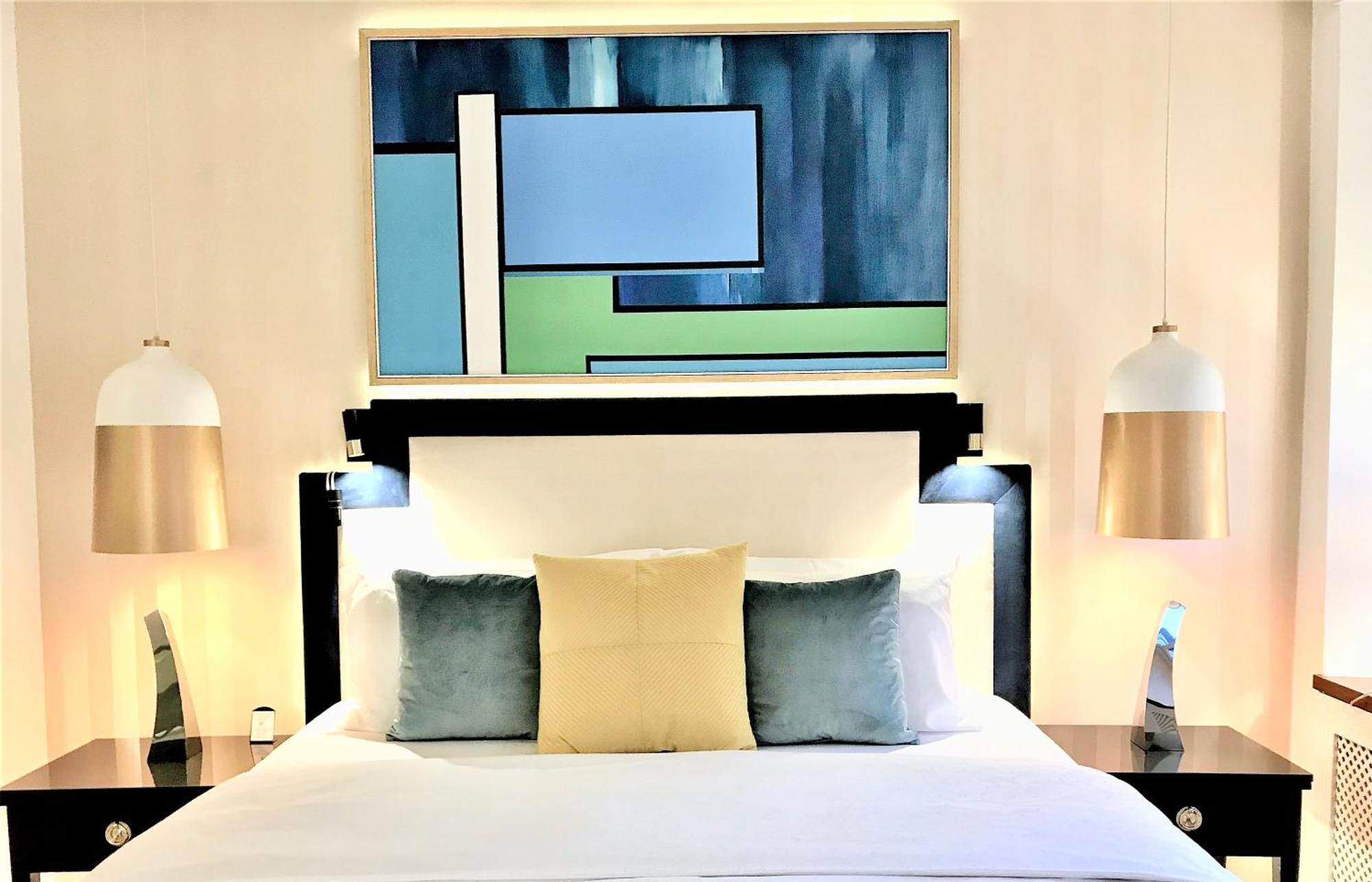 Mondrian Luxury Suites & Apartments Market Square I Warsaw Room photo