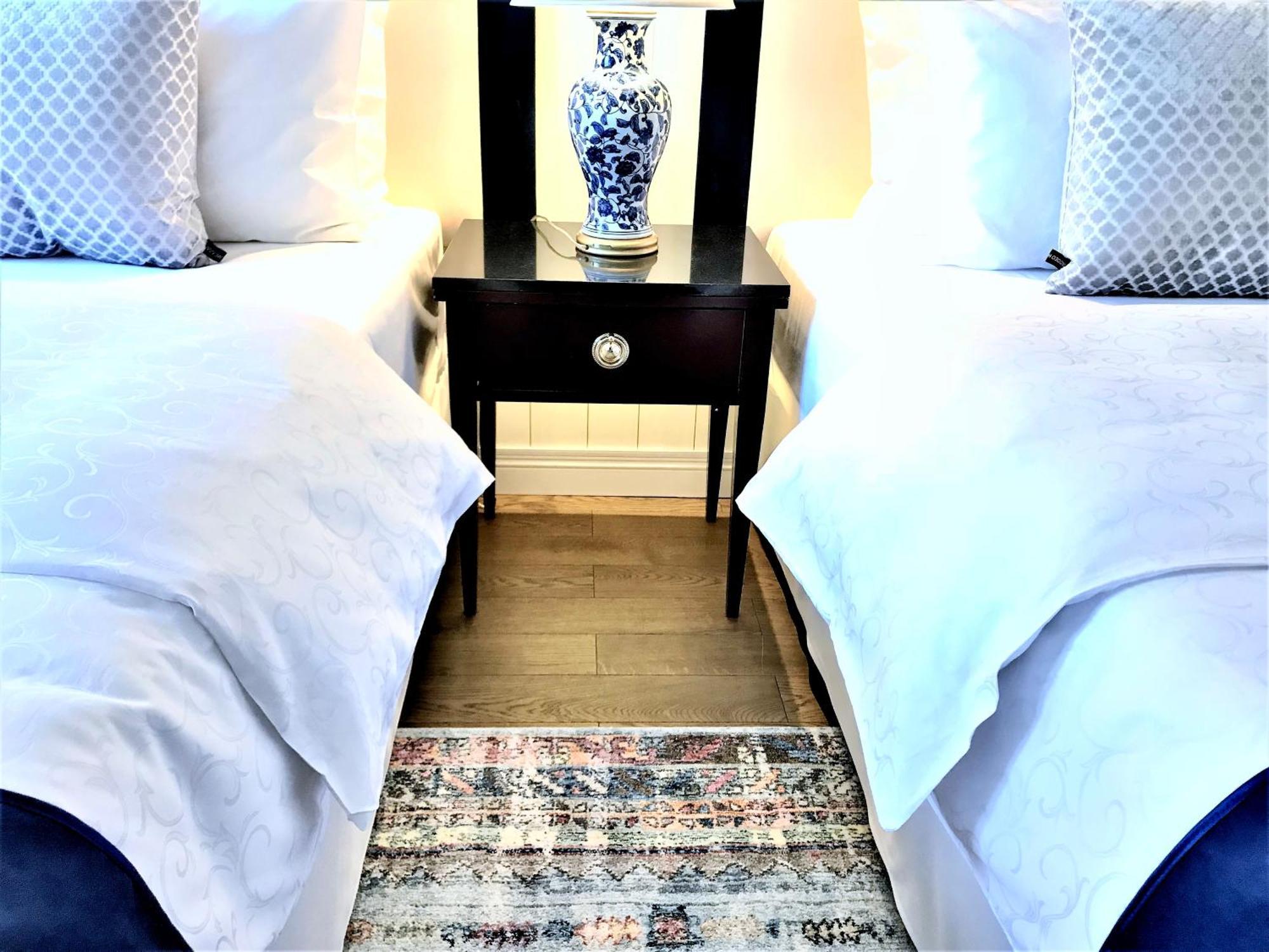 Mondrian Luxury Suites & Apartments Market Square I Warsaw Room photo