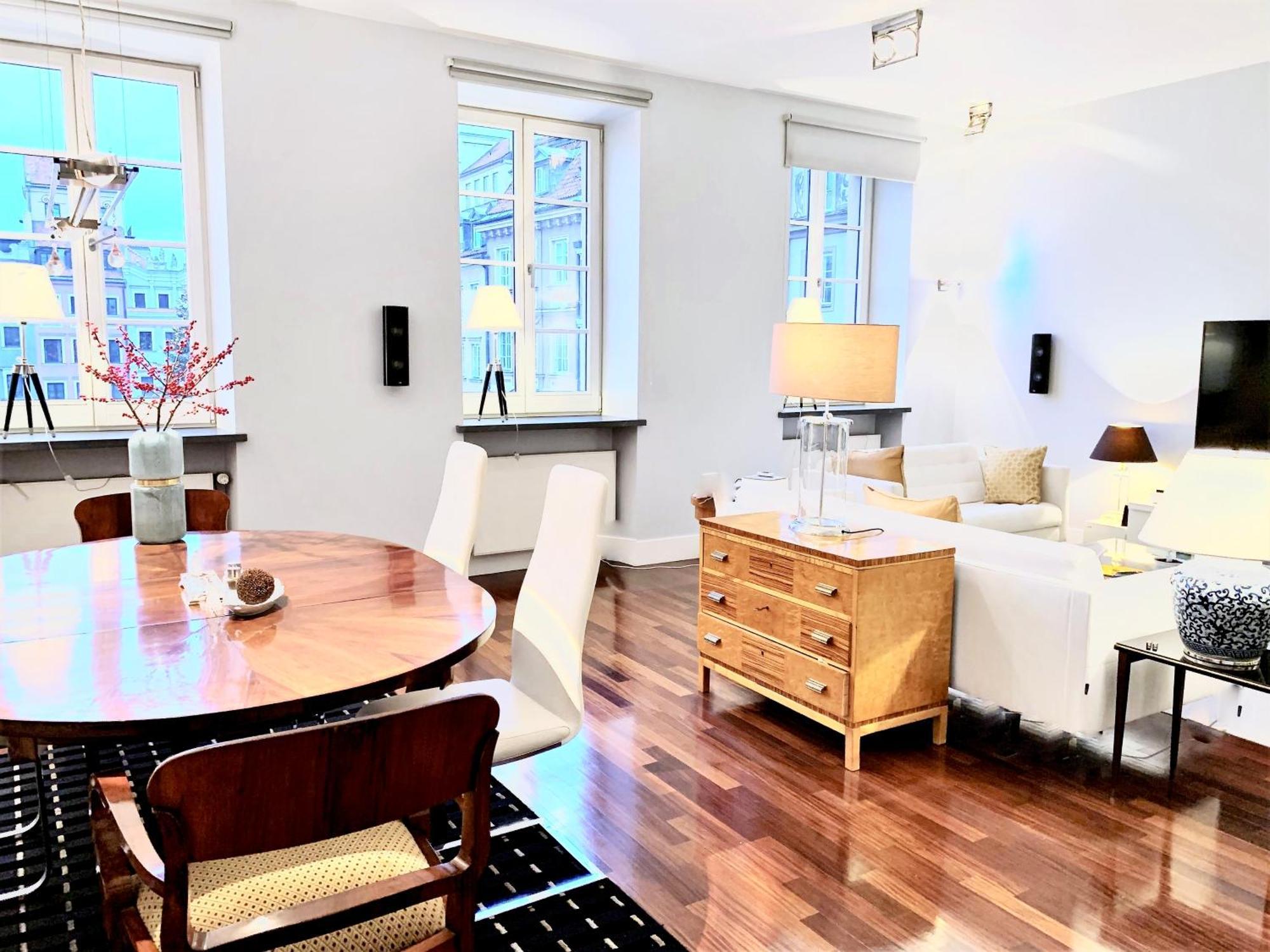 Mondrian Luxury Suites & Apartments Market Square I Warsaw Room photo