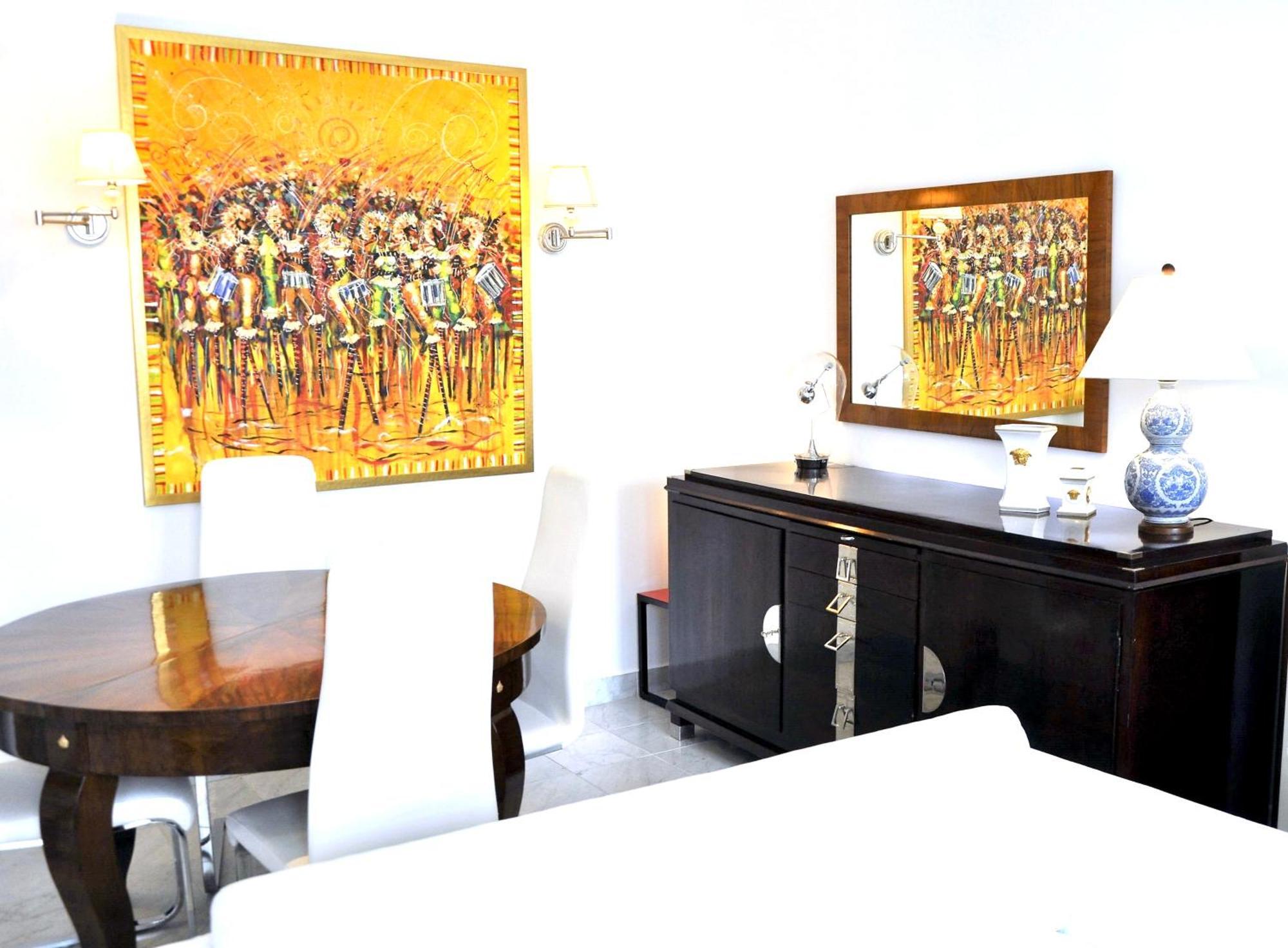 Mondrian Luxury Suites & Apartments Market Square I Warsaw Room photo