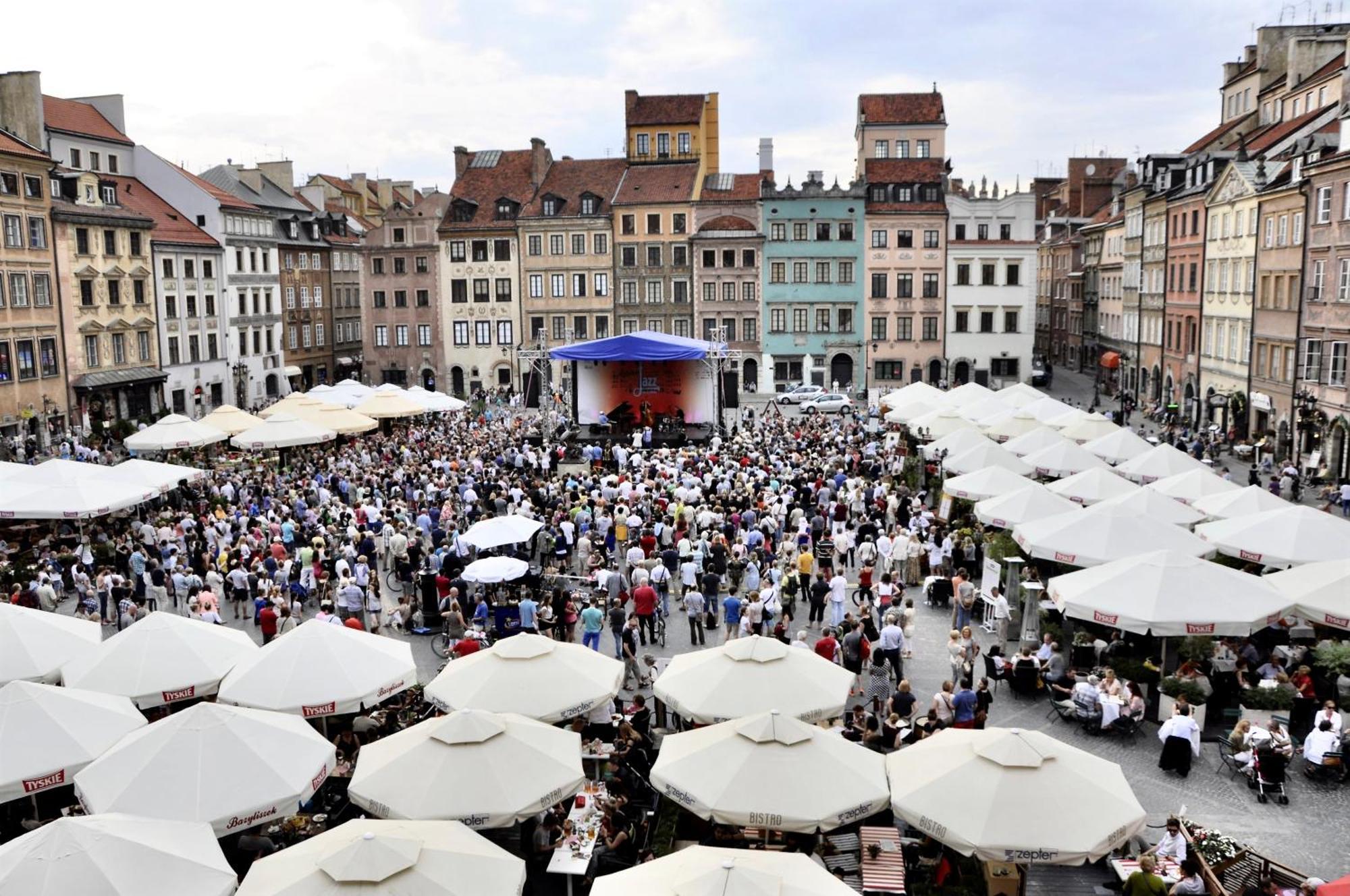Mondrian Luxury Suites & Apartments Market Square I Warsaw Room photo