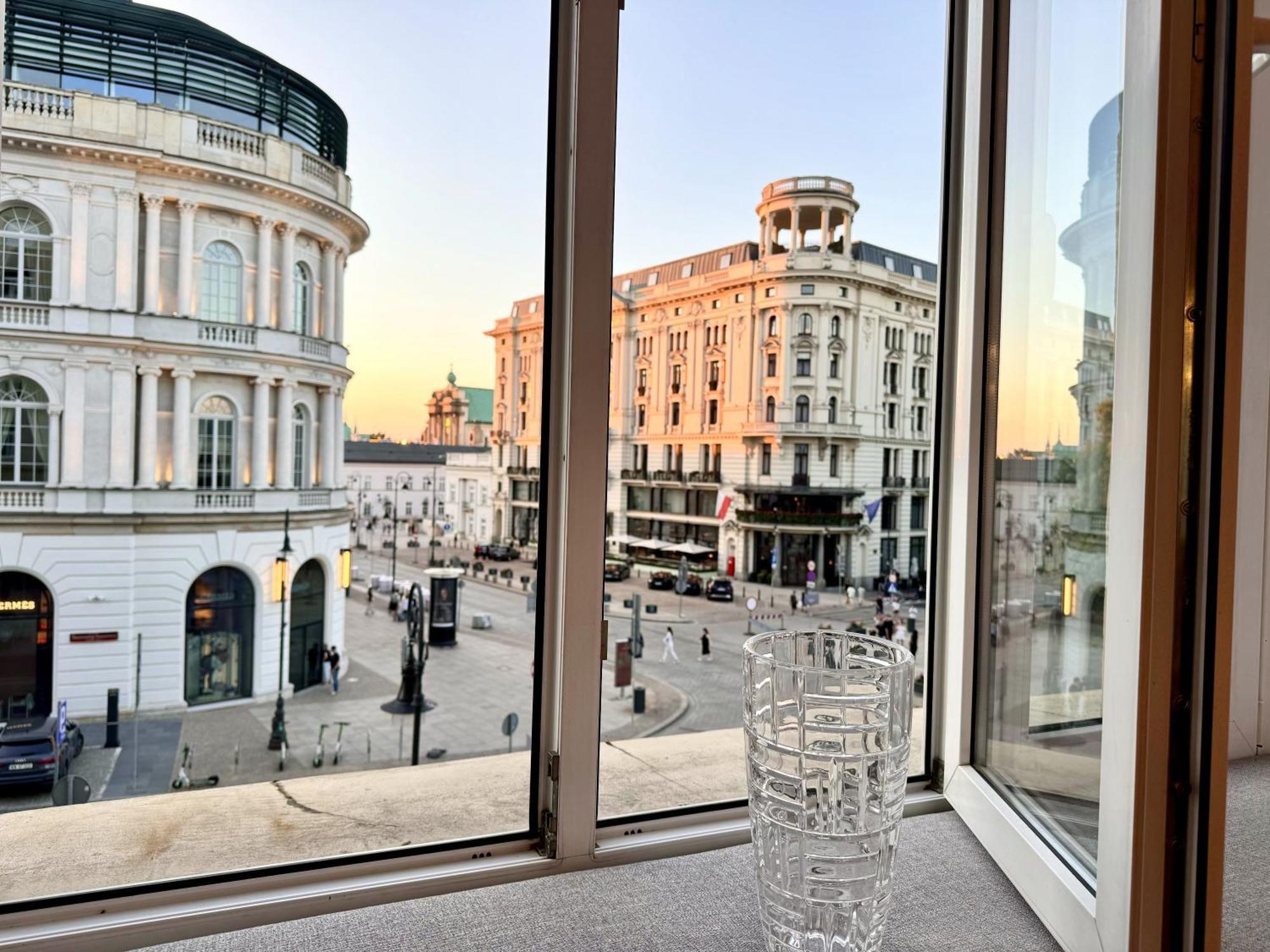 Mondrian Luxury Suites & Apartments Market Square I Warsaw Exterior photo