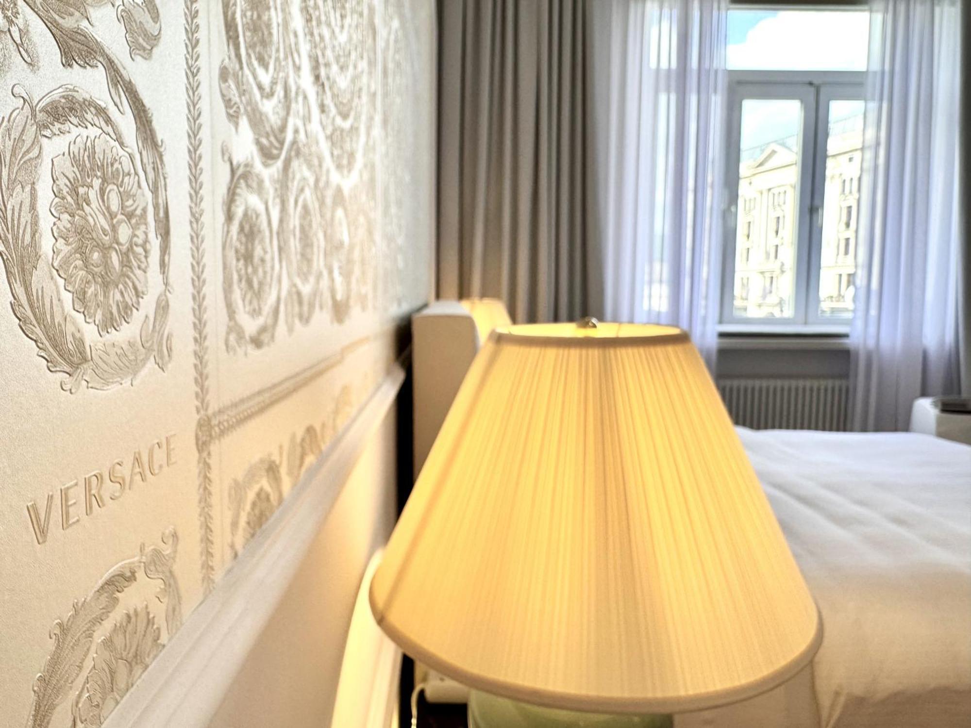 Mondrian Luxury Suites & Apartments Market Square I Warsaw Room photo